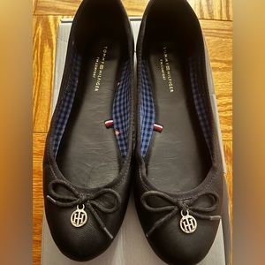 Tommy Hilfiger Black Ballet Flats US 6.5